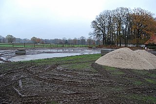 reitplatzbau unter nicht optimalen bedingungen